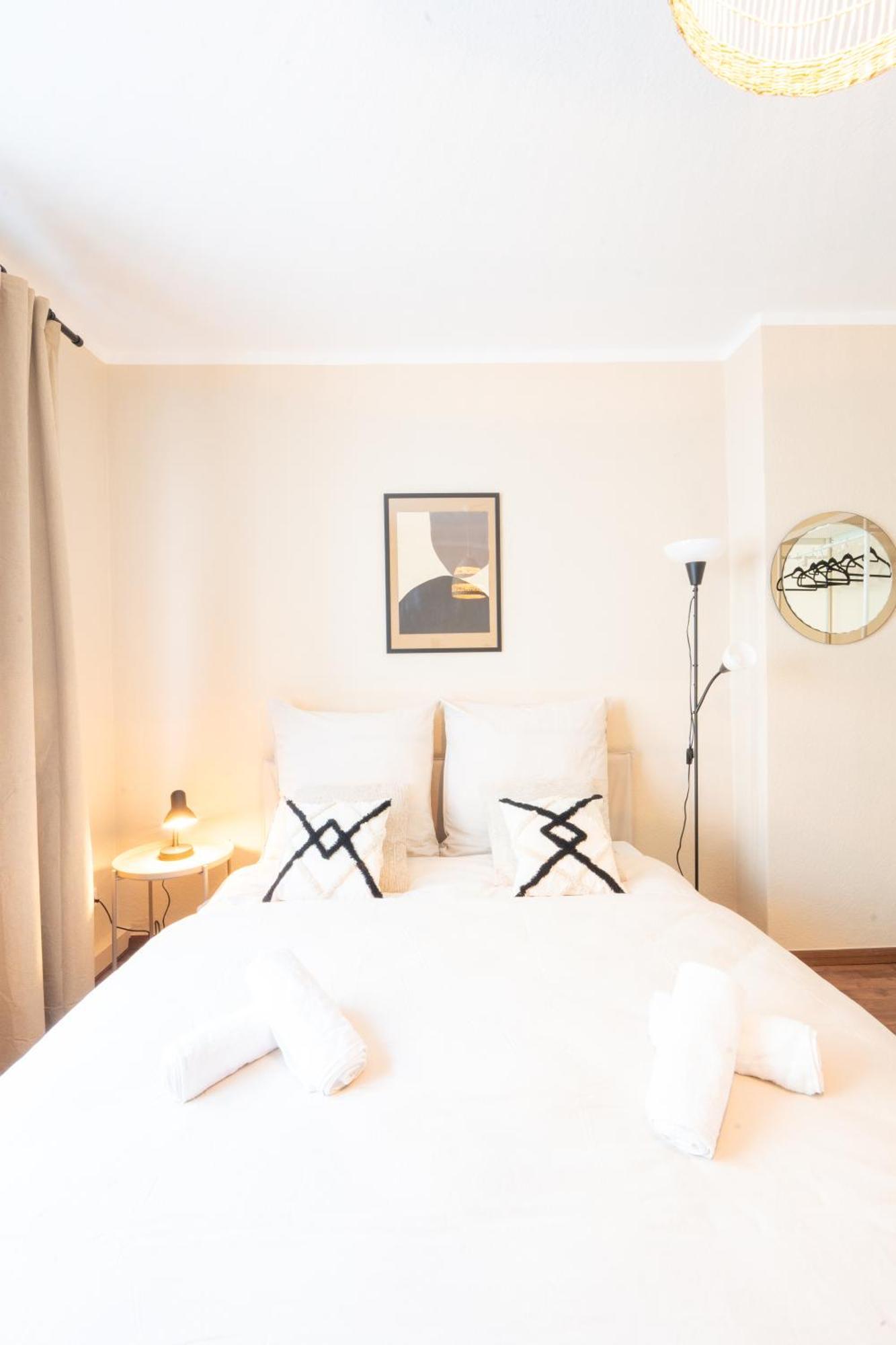 -super Zentrales Zimmer- Direkt An Der Lutter! *