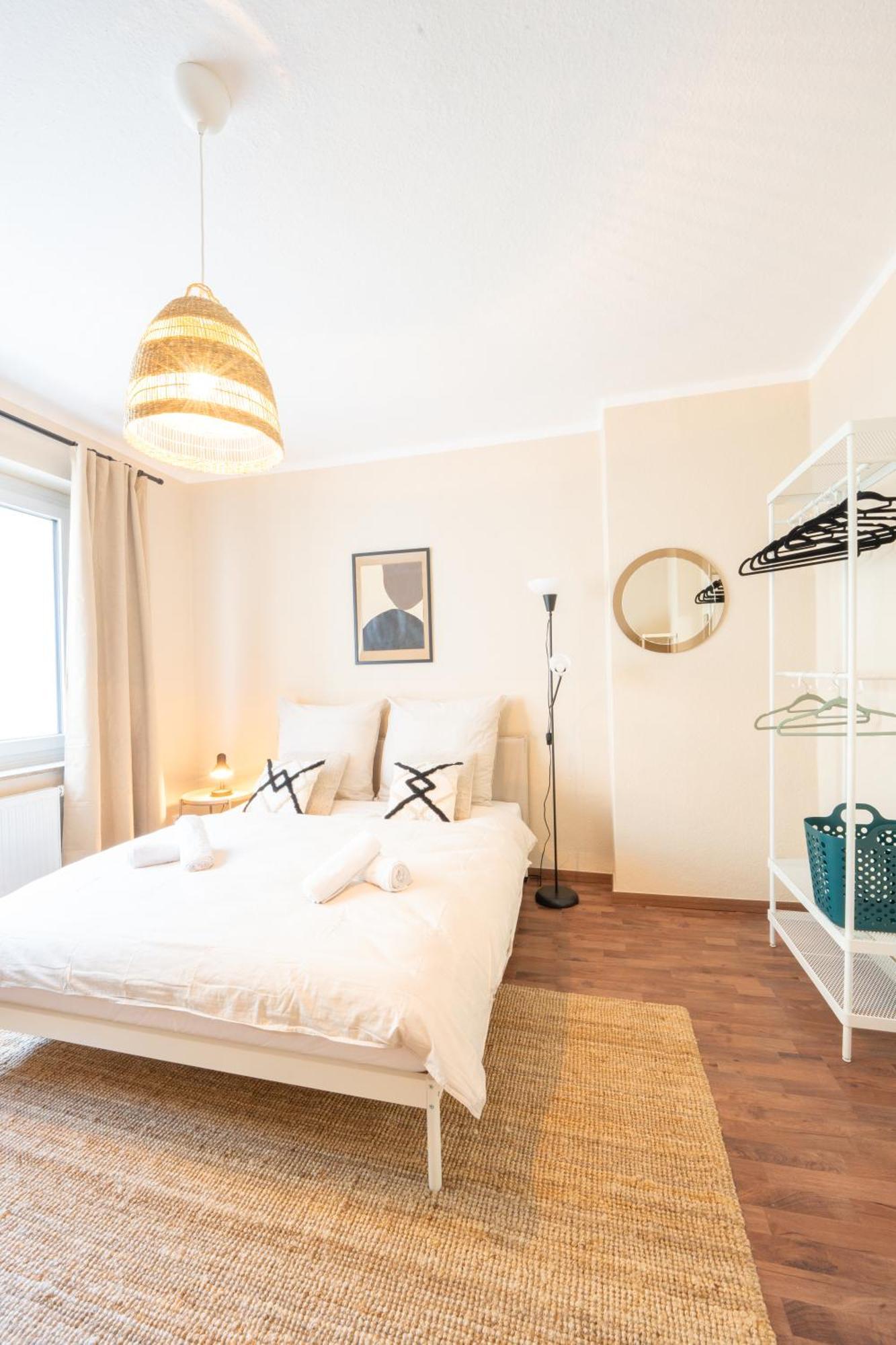 Homestay -super Zentrales Zimmer- Direkt An Der Lutter! *